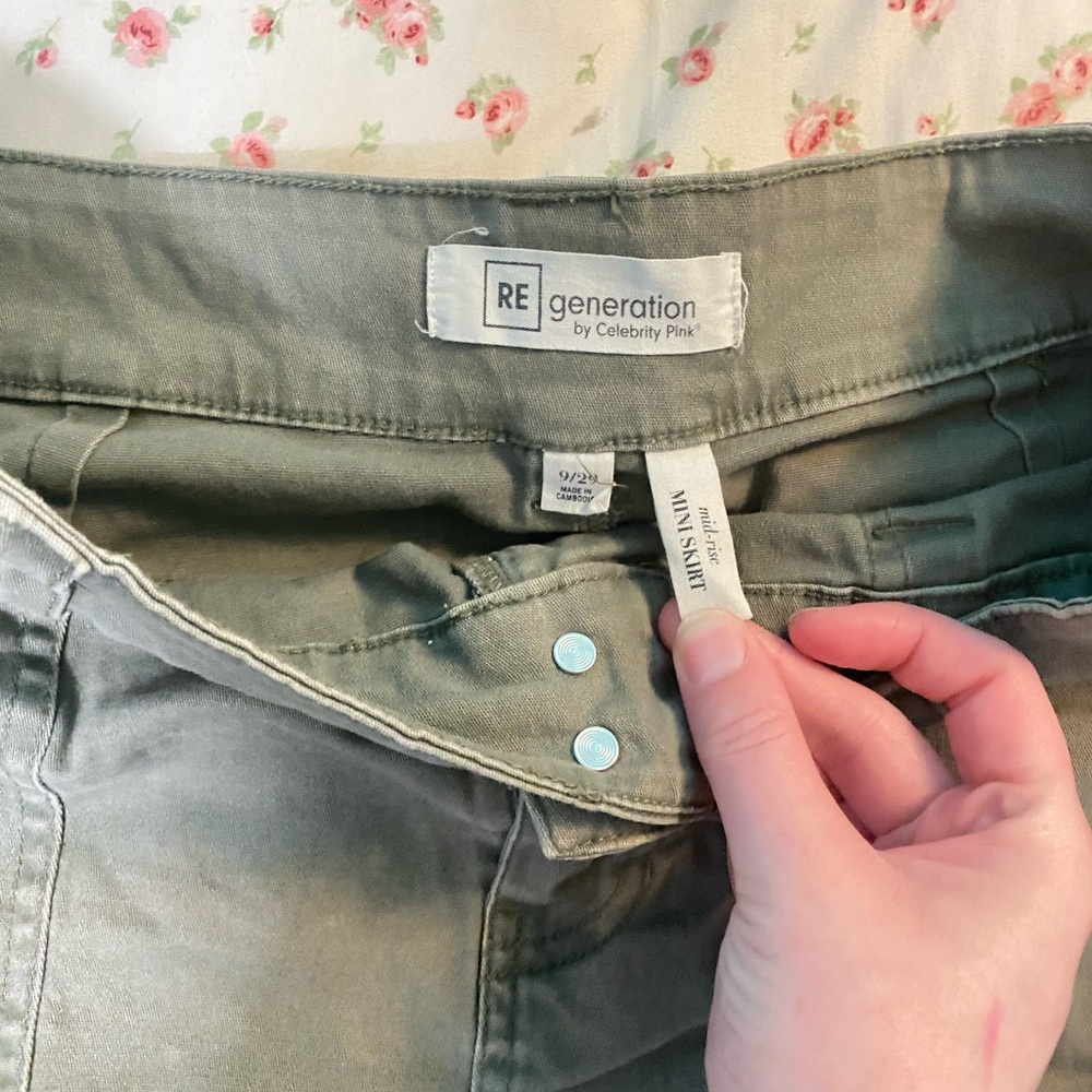 Mini skirt - Picture 4 of 4